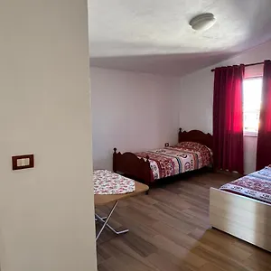 Gasthof Ri, Durrës
